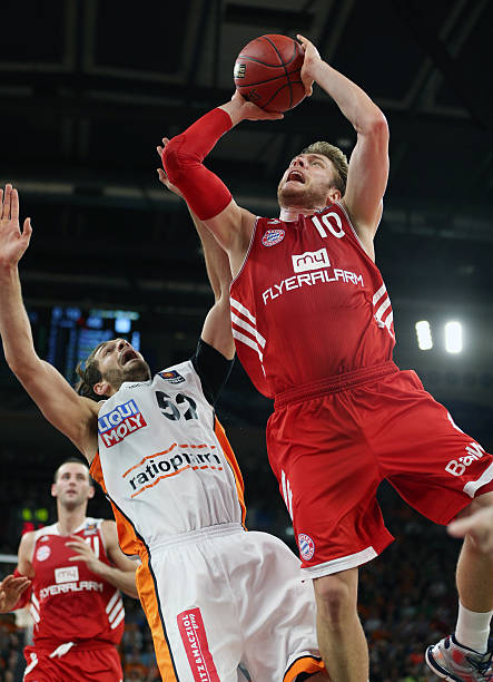 融入球队的 融入球队的