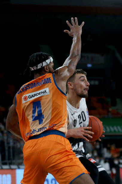 伤病不仅是 伤病不仅是